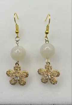 Item thumbnail for item 9ae47a0a-7396-4fc9-87e1-e1943b0117bf