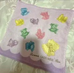LADUREE ラデュレ 帽子柄 タオルハンカチ パープルのサムネイル