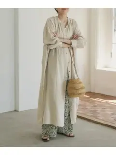 極美品✨定価１.２万❤️　ナチュラル　ドアーズ　リネンギャザーワンピース 麻