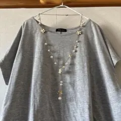 フラワー　ロングネックレス