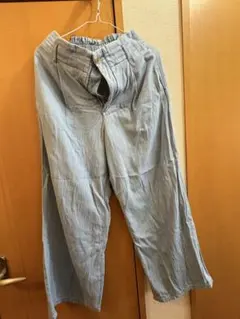 GU デニム ワイドパンツ ライトブルー Lサイズのサムネイル
