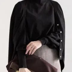 【未使用】テチチ　12G天竺Vネックカーディガン　ブラック