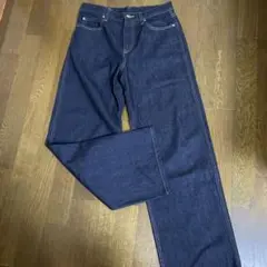 ユニクロ　ジーンズ　デニム　25