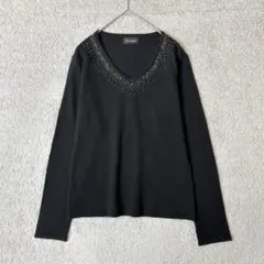 襟元ビーズ　Vネックニット　カットソー　L ブラック　上品　黒　プルオーバー