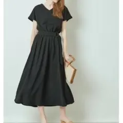 【大幅値下げ！オークションスタート】ワンピ titivate Sサイズ