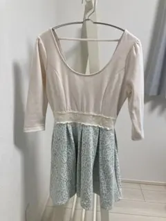 【ONE WEY】クリーム色と水色のレースワンピース　ドレス　パーティー　結婚式