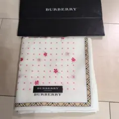 新品　BURBERRY 花柄ハンカチ