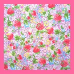 ♥️おしゃれな苺と花柄生地♡いちご✨花柄プリント生地❀ピンク系❀赤✾可愛い布地❦
