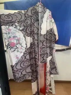 値下げ中！ 女着物 花柄裾引き 大衆演劇 日本舞踊 正絹 舞台衣装 