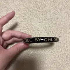 See By Chloe ロゴ入り ブラック バングル ブレスレットのサムネイル