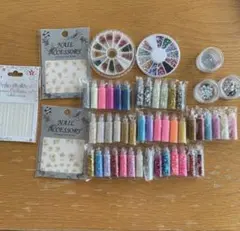 値下げ！ジェルネール用パーツ　ラメ　グリッターネイルシール等　大量　まとめ売り