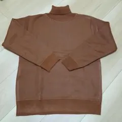新品　裏起毛　キャメル タートルネックセーター