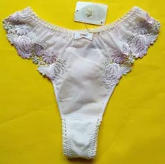 トレフル　ソング(Tバック)ショーツ　M ワコール Trefle