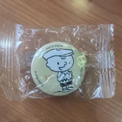 くら寿司 ピーナッツ 缶バッジ チャーリーブラウンのサムネイル