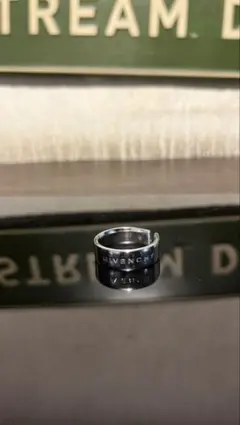GIVENCHY Spoon ring 22号
