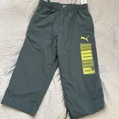 PUMA ロゴ入り ダークグレー パンツ