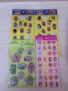 お値下げ　クレヨンしんちゃんシール　セリア　ウォーターシール　プリンセス