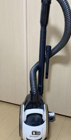 ジャンク品 SHARPキャニスター掃除機 ホワイト/シルバー ジャンク品 SHARPキャニスター掃除機 ホワイト/シルバー
