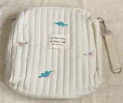 オムツポーチ　化粧ポーチ　マルチポーチ　キルティング　韓国イブル　韓国　恐竜柄