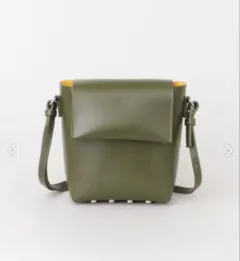 YAHKI ヤーキ スタッズ レザー ショルダーバッグ カーキのサムネイル