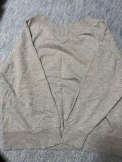 グレー クルーネック トレーナー