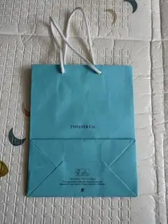 Tiffany NY 本店 紙袋&チャーム - メルカリ