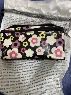 MARY QUANT フラワーポーチ　鏡付　新品未使用