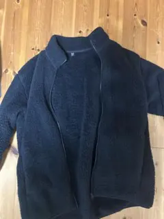 UNIQLO黒 フリース ジップアップジャケット