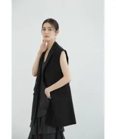 ☆美品☆l'aube blanc/ローブブラン・ラウンドカットジレ・ブラック