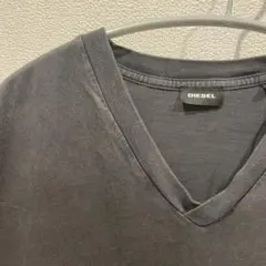 DIESEL ダークグレー Vネック Tシャツ