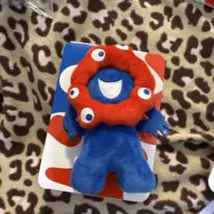 完売品　人気　万博　ミャクミャク　ぬいバッジ　全身