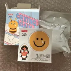 POPMART crybaby Crying Again ぬいぐるみバッジ