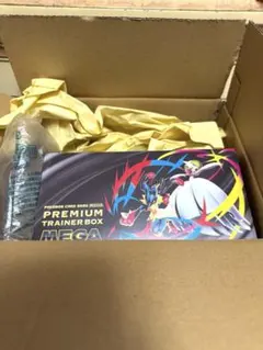 新品未開封シュリンク付き　プレミアムトレーナーボックスMEGA ポケセン産