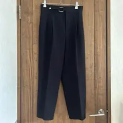 しまむら　星玲奈さん　テーパードパンツ