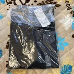 新品　UNIQLO スムースストレッチコットンＴ