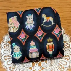 ふわふわガーゼハンカチ⭐️ユキエモン☆トゥインクルトイ　ネイビー☆fuwara