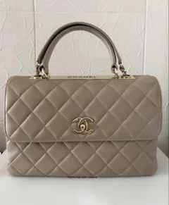 100イイね記念！最終値下げ　CHANELシャネルトレンディCC 超美品のサムネイル