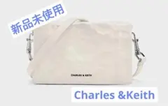 【新品】CHARLES & KEITH クリーム ショルダーバッグ