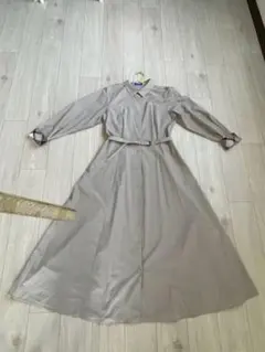 【専用未使用級】ブルーレーベルクレストブリッジ 22AW 切替 ワンピース 36 専用未使用級】ブルーレーベルクレストブリッジ 22AW 切替 ワンピース