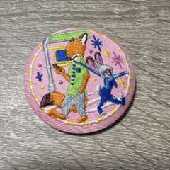 BANDAI ディズニー　刺繍缶バッジ 2 ズートピア