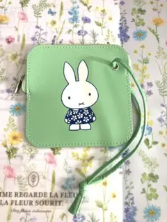 ゼクシィ付録 ミッフィー薄型小物入れ