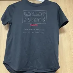 Under Armour 黒 Tシャツ YLG