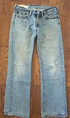 アバクロのダメージデニム