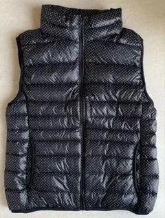 ユニクロ　ウルトラライトダウンベスト　ドット柄ネイビー