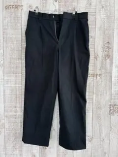 紺色　ストレートレッグパンツ