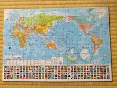 箱なし ビバリー 世界地図 国旗 ジグソーパズル 80ピースのサムネイル