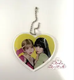【まとめ買い値下げ】ファムファタール アクリルキーホルダー