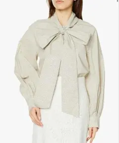 リボンタイブラウス