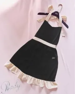 Rady フリル付きエプロン ブラック・ホワイト