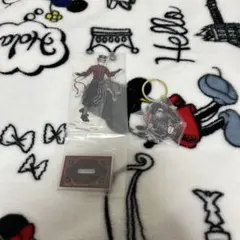 ツイステッドワンダーランド　トレイ　一番くじ　アクリルスタンド　キーホルダー